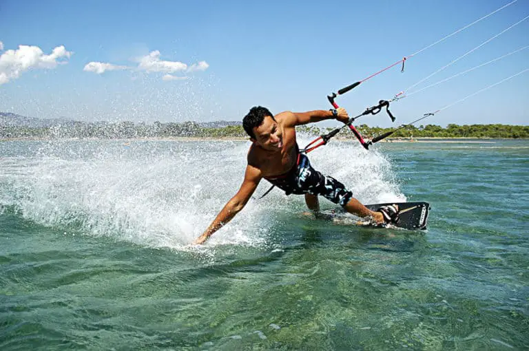 How Fast Can You Go Kiteboarding?9 min read